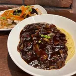 200円 割引 ！！ チャジャン麺 + タンスユク(小) セット！！！（香港飯店0410 大阪鶴橋店）