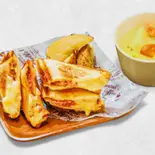 たっぷりコンビーフのマヨチーズ +大人も満足コーンスープ（Butler）
