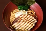 Wチャーシュー入りカレーラーメン Roast Pork Fillet Curry Ramen（西麻布しゅういち 等々力店）