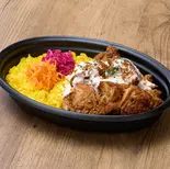 WYのチキンオーバーライス Chicken Over Rice(東京スパイス飯 チキンオーバーライス WHITE YELLOW 蔵前)