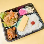 【497】サービス★お任せ日替わりプチ弁当（あじ太郎 本店）