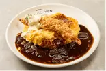海老フライオム＆炙りチーズ（新宿たまごけん）