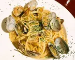 大粒アサリのボンゴレビアンコ Vongole Bianco with large clams（【おうちDE本格イタリアン】La Promessa）