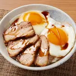 つけ麺屋の焼豚玉子飯≪2028≫(濃厚魚介豚骨つけ麺 諸星 三宮南店)
