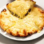 チーズナン Cheese Naan(インドネパールレストラン ロティーヤ)