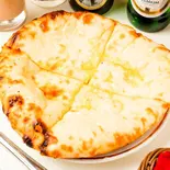 チーズナン（SAKURA INDIAN NEPALI RESTAURANT）