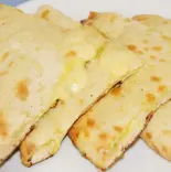 チーズナン Cheese Naan(インドネパール料理 シバ)