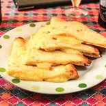 チーズナン Cheese Naan(【カレーの名店】 インド料理 ビニタダイニング BINITA DINING)