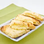 チーズナン cheese naan（アジアンレストランマウンテン 浦安店）