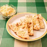 チーズナン Cheese Naan（パリワール 新大阪店 (PARIWAR)）