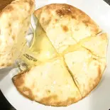 チーズナンCheese Nan（CHULO CHILL RESTAURANT ＆ BAR）