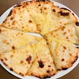 CHEESE NAAN チーズナン（SAINO INDIAN NEPALI RESTAURANT）