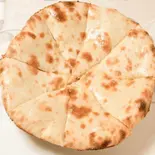 チーズナン（インドネパールレストランラスミ本店）