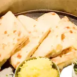 チーズナン(インド&ネパール バル ラクシュミー)