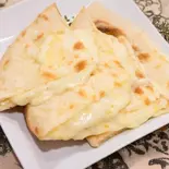チーズナン（マイルドアレストラン）