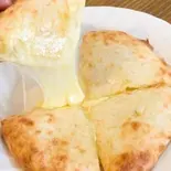チーズナン（アジアンレストランロータスパレス）