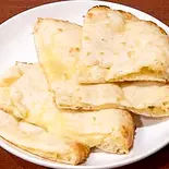 チーズナン（カトマンズ ダイニング）