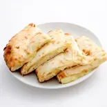 チーズナン（シッダールタ インド・ネパールレストラン）