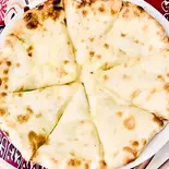 チーズナン（INDIAN＆NEPALI RESTAURANT ASHIM）