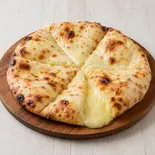 チーズナン(アジアンダイニング The HERB)