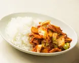 豚肉の甘辛炒め丼 Sweet and Spicy Pork Rice Bowl（韓国料理 自起屋）
