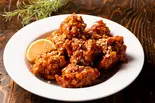 ヤンニョムチキン8P(中)（韓国海鮮食堂ヘムルパジョン）