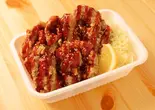 メガ盛りヤンニョムからあげ丼（デカ盛り弁当 はるき 平岸店【唐揚げ弁当屋】）