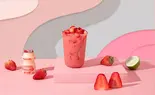 イチゴヤクルトラテ(韓国テバチキン&台湾タピオカ)