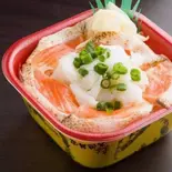 3 焼きサーモンえんがわ丼 Grilled Salmon And Engawa Rice Bowl(大漁丼家 赤羽店)