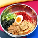 牛ホルモン煮込みの韓国風まぜそば【深夜】(韓国風まぜそば モチモチ全卵麺 하나(ハナ) 駒込店)