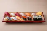 満腹握り 12貫+1本（寿司あおい 成城学園店）