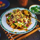 サモサチャット SamosaChat（Desi tadka (Indian restaurant)）