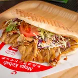 ③ピタフランスパンミディアムチキン Pita French Medium Chicken（Mega Kebab 大須1号店 Halal ハラール）