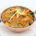 ベジタブルコルマ・ナンセット(Vegetable Korma・Nan Set)（INDIAN HALAL RESTAURANT NEW MAHARAJA）