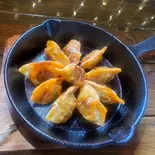 ひとくち鉄板餃子オーロラソース（Cafe and BAR スープ et）