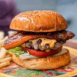 【人気No. 1】ベーコンチーズバーガー / BACON CHEESEBURGER（7DAYWEEKEND）