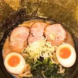味王特製ラーメン（横浜ラーメン味王）