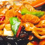 豚モツと白菜の漬物炒め/Pork ineestines with pickled cabbage(中華料理 龍門)