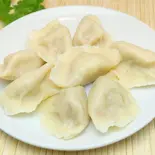 手作り特製！モチっと水餃子！（中華料理 曙）