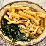 ごぼう天うどん（屋台カフェ滑車）