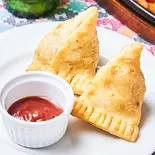 サモサ2p Samosa (2 Pieces)（インドアジアンキッチン シリジャナ）