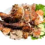 ダック焼き「半匹」  Vịt quay nửa con（ベトナムレストランNGON 2号店）