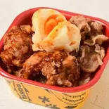 合盛(鶏&豚)ボンバー丼(大漁丼家 赤羽店)