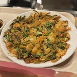 海鮮チヂミ（韓国居酒屋 トワヨ）