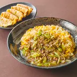 ネギ肉【そぼろ】あんかけチャーハン 揚げ餃子(5個)セット（チャーハン 皇王 上目黒店）