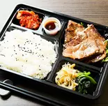 厳選国産牛・上カルビ弁当(焼肉酒家 李苑)