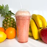 果物全部のせミックススムージー All Fruit Mixed Smoothie(【ヘルシーアサイーボウル】&【グリークヨーグルト】 GOODスムージー 錦糸町店 Acai Bowls and Smoothies)