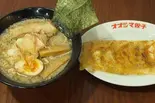 豚骨魚介ラーメン & 餃子 Pork Broth Seafood Ramen & Gyoza Dumplings(大島ラーメン 越谷レイクタウン店)