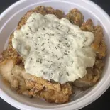 チキン南蛮丼(みそ汁付)(歌舞伎町の台所 かど平 × ホルモン焼 幸永)