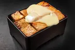 (松)豚亭卵敷なしチーズのせ (Deluxe) Tontei Cheese Topping Without Egg（〈ごはん特盛まで無料〉豚亭 弘明寺店）